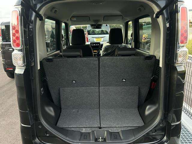 支払総額は、『店頭納車に関わる際の全ての費用』です。県外（市外・遠い地域の方）のお客様には、県外登録費用、陸送費など別途費用がかかりますのでお気軽にお問い合わせ下さい。