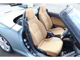 お客様に気持ちよく乗っていただけるように、一台一台心を込めて綺麗にしております！