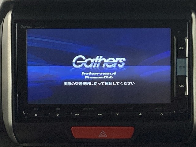 純正メモリーナビとバックカメラ付☆bluetoothオーディオでドライブも好きな音楽を聴いて楽しめます。TV視聴も可能です☆