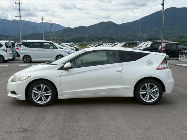 ★画像や動画を見ただけでお車の検討を進める事に抵抗がある方でも気軽に利用できるオンライン商談ならお車の検討はもちろん営業担当や店舗の様子も生中継でご覧いただけますので安心してお車をご検討頂けます。