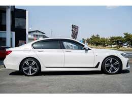 カスタマイズを無限大！マフラー、エアロ、ホイル。あなただけの一台に仕上げることもできますので、ご相談ください♪