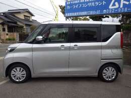 片側電動スライドドア