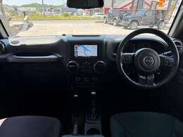 「カーセンサーを見て電話しました」とお伝えください。お車の車両状態(装備内容・キズ)は店舗直通【 073-435-5300 】までお電話お待ちしております。全国納車可能です。納車方法に関してもお気軽にご相談ください。