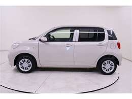 ボデーカラーは人気のパウダリーベージュメタリックです