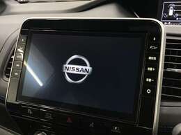 【純正ナビ】人気の純正ナビを装備しております。ナビの使いやすさはもちろん、オーディオ機能も充実！キャンプや旅行はもちろん、通勤や買い物など普段のドライブも楽しくなるはず♪