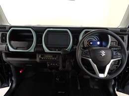 【メーター廻り】シンプルで飽きないデザイン、運転中も視界の邪魔にならない構造になっているので運転に支障もありません♪