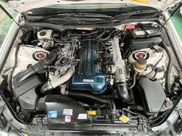 エンジンルーム！現状、特に異音などもございません。吹き上がりも良好です！