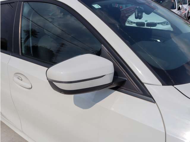 第三者検査専門機関AISによる厳正な車両検査を受けており車両品質評価書も発行されます。