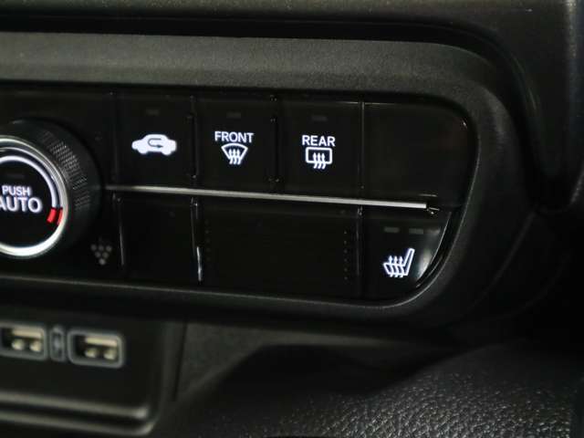 公的機関「（財）日本自動車査定協会」の基準を採用。日本オートオークション協議会「走行距離管理システム」で距離に不正が無いかもチェック済みです。