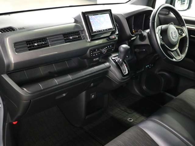 ご家族、また、ご友人とともに、皆さんでぜひ展示場へお越しください。お楽しみいただける自信があります。ご来店、心よりお待ち申し上げます。