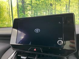 【8インチ　ディスプレイオーディオ】大画面のディスプレイはAppleCarPlayやAndroidAutoが利用可能。大きな画面でスマホナビアプリ等が利用いただけます♪