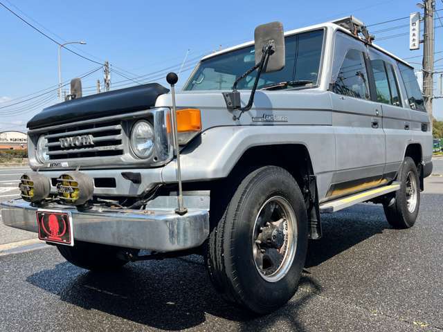 トヨタ ランドクルーザー70 4.2 ZX ディーゼル 4WD 1992年 不明 トヨタ ランドクルーザー70 4.2 ZX ディーゼル 4WD 1992年 不明