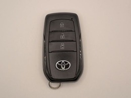 ◆三重県最大級の大型屋内中古車センター♪ヴァーサス鈴鹿店です♪オールジャンルの展示車が盛り沢山です♪在庫の無い車両のオーダーも受け付けます♪電話→059-384-5050までお問合せ下さい◆