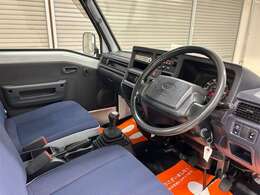 今回紹介させていただく車両は、H23サンバートラックです。グレードはTCスーパーチャージャーです。