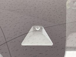 【インテリジェントエマージェンシーブレーキ】フロントカメラで前方の車両や歩行者を検知。衝突しそうな時は衝突被害軽減ブレーキが作動、衝突回避をサポート。より安全にドライブをお楽しみいただけます。