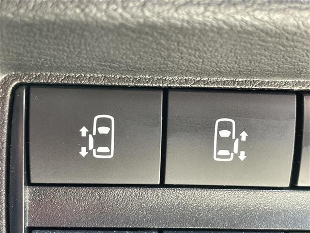 【運転席操作部】快適なドライブを楽しむための機能が装備されています！運転席から触れるので、使いやすいです！除菌プランいれていただくと、さらに清潔で安心していただけます！