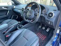 ご遠方の場合でも、下取り車両の金額を概算でお出しすることは可能でございます。車検証をお手元に、走行距離をご確認の上お問い合わせくださいませ。