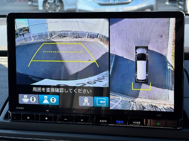 バック駐車が苦手な方や、初めてのお車で不安な方でも後方をナビ画面に映してくれるので、ラクラク停められます。