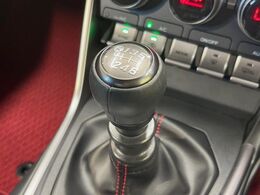 【フロア6速MT】走りの6速MT！！スポーティーな走行をお楽しみいただけます♪