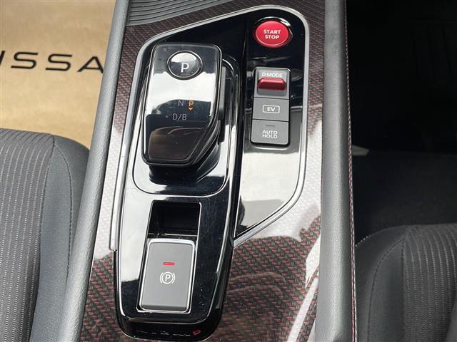 【運転席操作部】快適なドライブを楽しむための機能が装備されています！運転席から触れるので、使いやすいです！除菌プランいれていただくと、さらに清潔で安心していただけます！