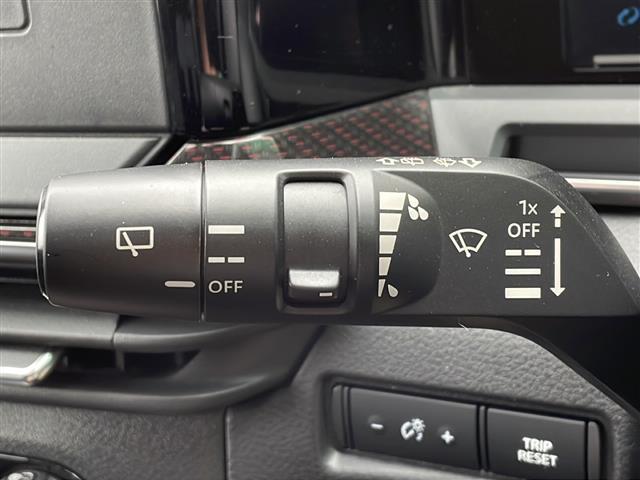 【運転席操作部】快適なドライブを楽しむための機能が装備されています！運転席から触れるので、使いやすいです！除菌プランいれていただくと、さらに清潔で安心していただけます！