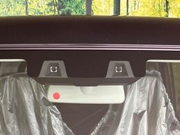 【スズキ　セーフティサポート】走行中に前方の車両等を認識し、衝突しそうな時は警報とブレーキで衝突回避と被害軽減をアシスト。より安全にドライブをお楽しみいただけます。
