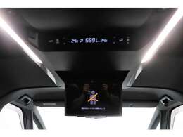 リップダウンモニター付き！2列目、3列目の人も快適！