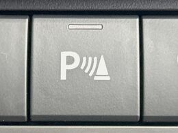 【クリアランスソナー】前後バンパーに付いたセンサーが障害物を検知！一定の距離に近づくとアラートで教えてくれます♪狭い駐車スペースや車庫入れ時も安心ですね☆