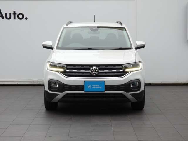 VWのデザイン。時代を反映したエッセンスを加えながらも、一時の流行や見た目だけのインパクトに流されないデザインは、シンプルでピュア、普遍的な美しさを生み出しています