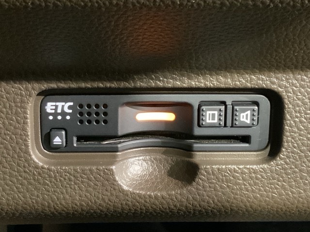 ETC付きで有料道路をスムーズに。