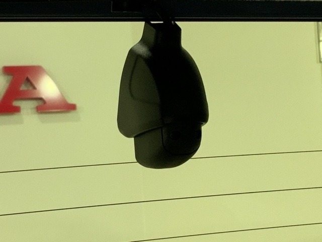 【リア用ドライブレコーダー】 後方の録画環境に合わせた専用設計。さらに安心感が高まります。