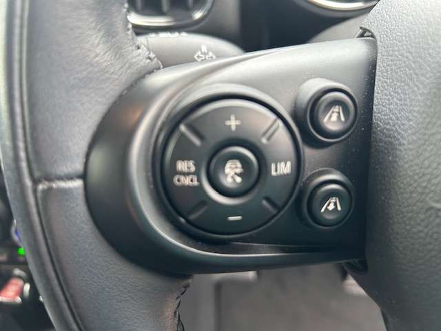 アクティブクルーズコントロールはここで操作致します