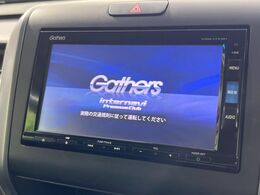 【純正ナビ】人気の純正ナビを装備。オーディオ機能も充実しており、Bluetooth接続すればお持ちのスマホやMP3プレイヤーの音楽を再生可能！毎日の運転がさらに楽しくなります！！