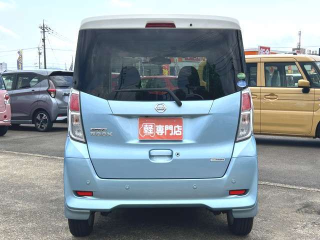 【鈑金】カーボなら特許取得のカーボスルーシステム(特許第2955240号)で修理時間を短縮、修理費を抑える事が可能です。 板金が安い！でも安いからと言って手を抜きません！