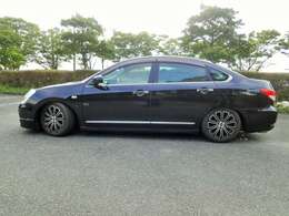 このままでは車検に通りませんので、車高はもう少し上げます(^^;)