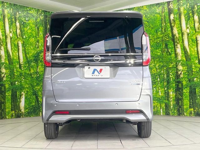 安心の最長10年・走行無制限保証（有償）をご用意。保証内容も充実はもちろん、無料点検＆オイル交換や、年中無休の全国・24時間ロードサービスも付帯されておりますのでご安心下さい。