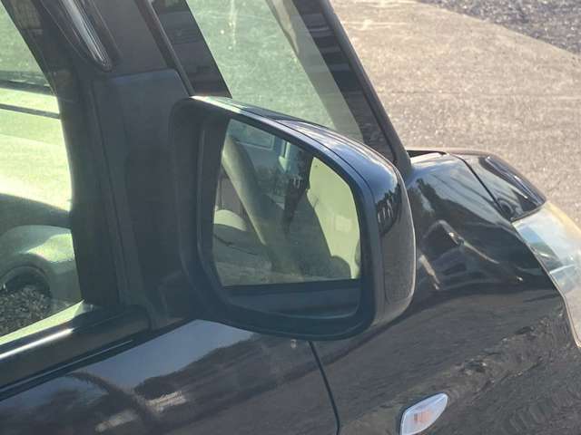 万が一の事故でも対応がよい任意保険も弊社で取り扱っておりますので、是非ご相談下さい。