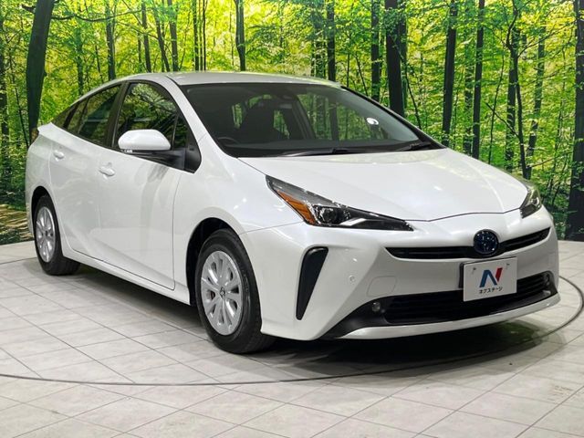 大好評のボディコーティング「弾スプラッシュコート」もご納車までに施工可能。通常のガラスコートと異なる、耐久年数6年の無機質ガラスコーティングが、ボディをキレイな状態に保ってくれます。