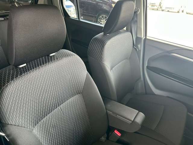 ■助手席シート