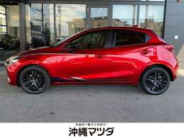 高年式のMAZDA2が入荷しました！人気のブラックトーンエディションです！