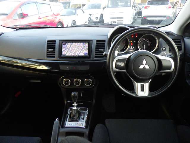 お車を直接みたいというお客様の為に、お客様の所にお持ちすることも可能です！！まずはお問い合わせください☆