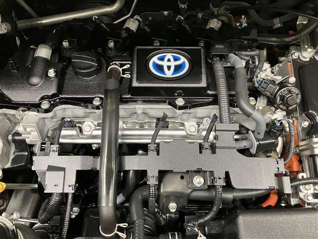 低燃費で環境にもやさしいハイブリッド車です。トヨタ専用診断機器でハイブリッドシステムを綿密に点検してあります！