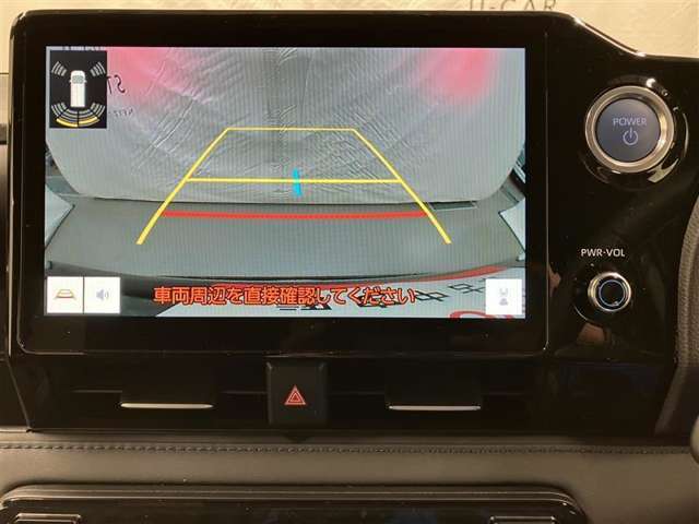 バックガイドモニターで、後方を確認しながら安心して駐車することができます。運転初心者も熟練者も必須の機能ですよ！