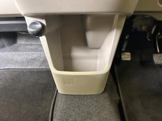 WECARS（ウィーカーズ）は全国250店舗展開！お客様が安心してカーライフをお楽しみいただけるよう社員一同心を込めてサポートいたします。
