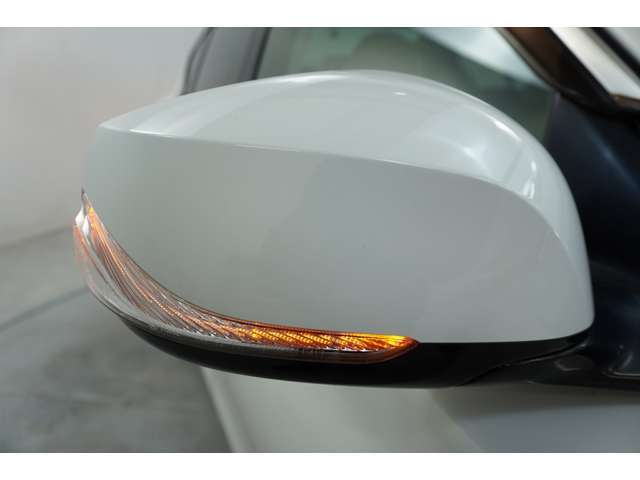 ■オトロンの一部店舗ではメルセデスベンツ、BMW、フォルクスワーゲン、ボルボ等の人気輸入車も取り扱っております。ご興味のある方は是非お問合せ下さい！詳しいスタッフがご案内させていただきます。