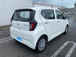 全国に店舗を展開しているのでどこでもお取り寄せが可能です！この車が気になるけど遠方だから・・・と諦める必要はありません！※別途陸送費が必要です。
