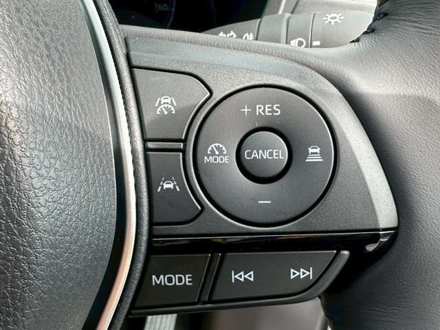 ☆自社陸運局認証工場＆指定工場完備！国家資格車検検査員資格を持った整備士による整備。ステレオ・エアコン等走行に関係の無い所も不具合箇所が有れば修理してご納車致します☆