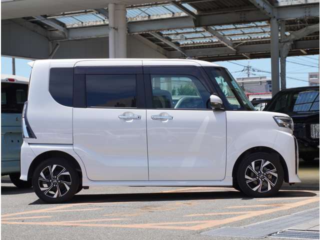 【KMGホールディングスとは】西日本で約80店舗を運営しています☆70年以上自動車を販売してきたノウハウでお客さまの車選びを大切にサポートさせていただきます☆是非質の高い接客を体験してみてくださいね☆