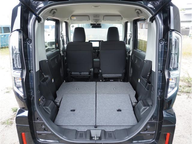 【ラゲッジスペース】荷室はこのような感じで広々しております。お近くのスズキ自販島根までお越しください。