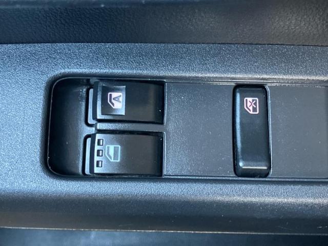 車選びにはお悩みがつきものです！具体的な購入までは検討していないけど車は気になるというお客様も大歓迎です！是非中古車購入の第一歩のお手伝いをさせてください！